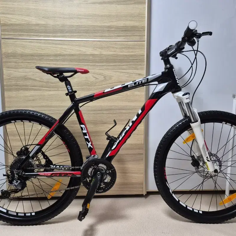 자이언트 M싸이즈 ATX 엘리트 MTB 자전거