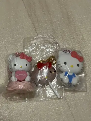 헬로키티 가챠가챠 3개 세트