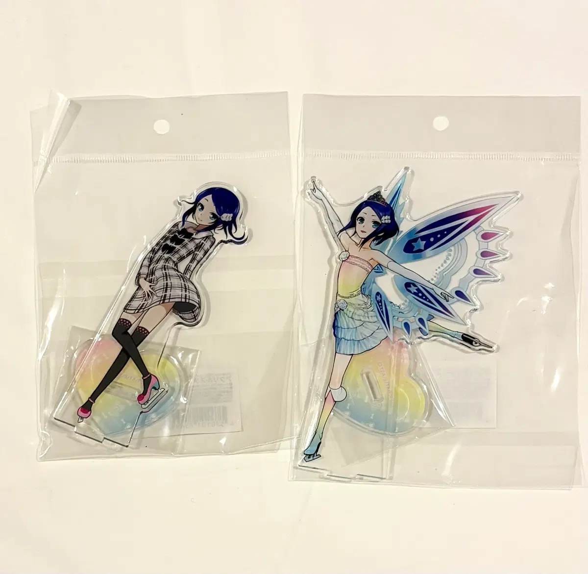 バッチ未開封プリズムストーンリネンアクリルスタンドプリティーリズム 