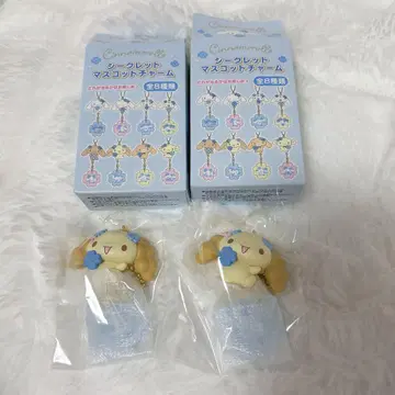 시나모롤 시크릿 마스코트 참 스카이블루 클로버 쉬폰