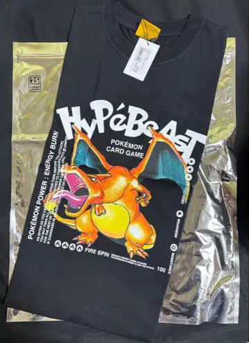 새상품 HYPEBEAST 포켓몬 카드 게임 25th 티셔츠 XL