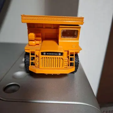 골동품 코마츠 HD320 덤프트럭 무거운 건설 기계