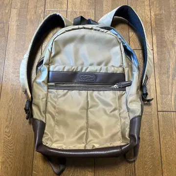 크로커다일 베이지 백팩