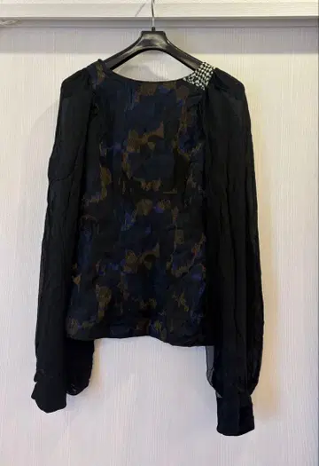 드리스반노튼 쉬폰 시스루 소매 블라우스