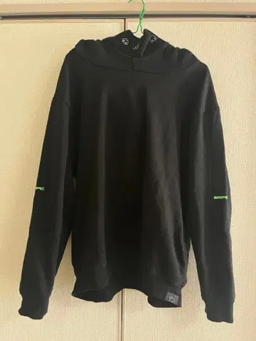 요네즈 켄시 HYPE 티스 군 후드티 블랙 L 사이즈