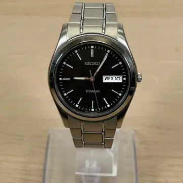 SEIKO 티타늄 손목시계 블랙 B391