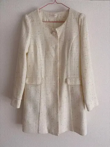 LODISPOTTO 화이트 봄 코트