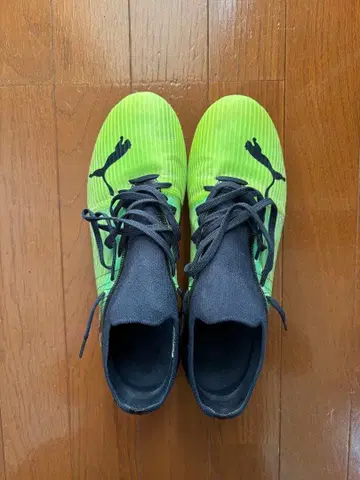 인기 모델 Puma Ultra 축구화 스파이크