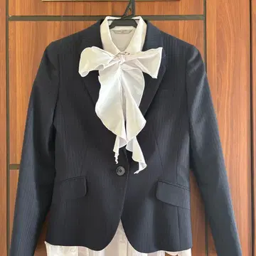 les mues 레뮤 스트라이프 셋업