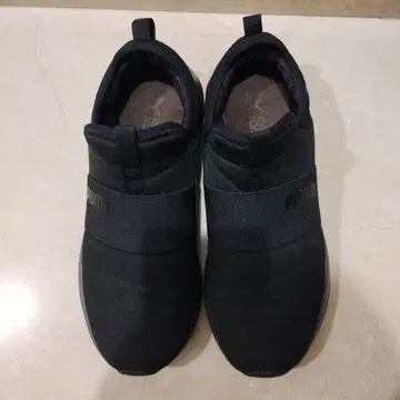 PUMA 블랙 스니커즈 24.5 379832-01 mz0823