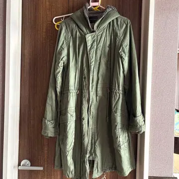 AFRICA TARO 후드 부착 모즈 코트