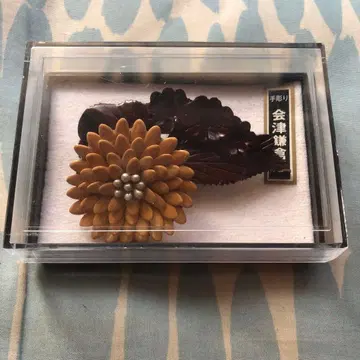 손 조각 아이즈 가마쿠라 브로치