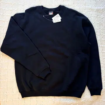 미사용 새상품 SCREEN STARS 스크린 스타즈 맨투맨 블랙