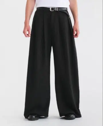 Regen Glanz 커브 턱 와이드 슬랙스