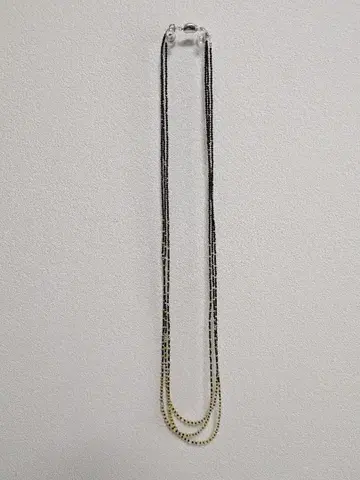 워터 오팔과 블랙 스피넬 3연 롱 목걸이