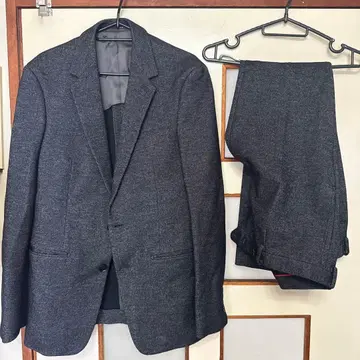 남성용 수트. 자켓, 베스트, 팬츠 3종 세트