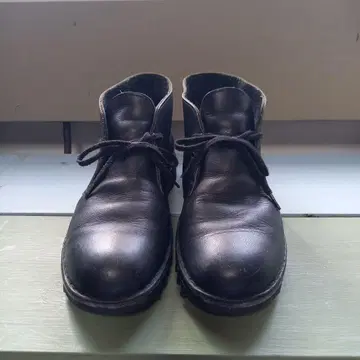 90s 클락스 가죽 처카 비브람 밑창 블랙