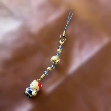 레어 지역 한정 키티 축구 버전 족쇄 스트랩 레트로