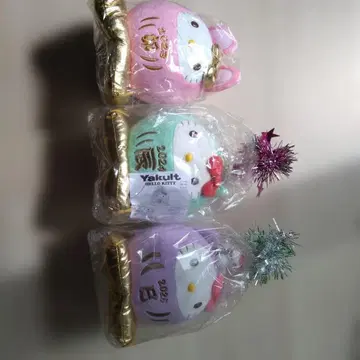 야쿠르트 헬로키티 봉제 인형 세트 2023-2025