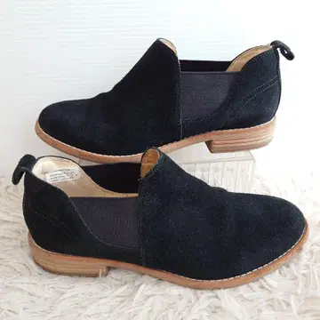 Clarks Edenvale Page 스웨이드 첼시 부츠 신발 블랙 컬러