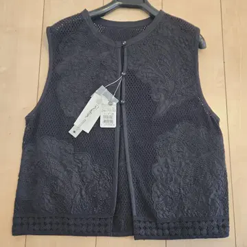 라디에이트 블랙 자수 메쉬 베스트 야마다야