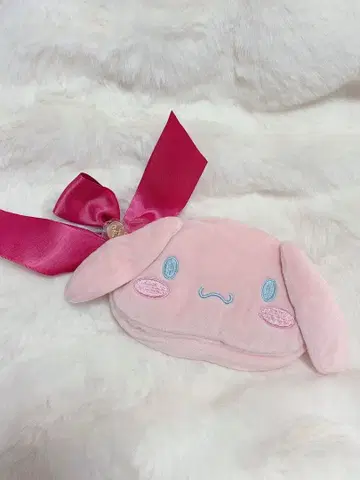 메종 드 플뢰르 MaisondeFLEUR 시나몬 파우치 산리오