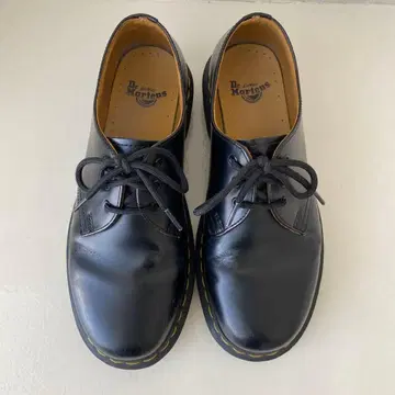 닥터마틴 3홀 UK5