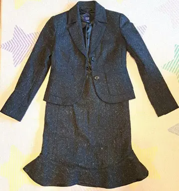 GAP 수트 셋업 플레어 스커트 갭 블랙 다크 그레이 상하의