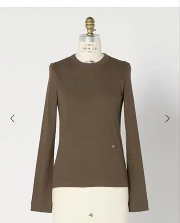 미사용 새상품 BLMK R 리브 롱 슬리브 38