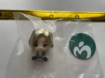 미세스 제일복권 료짱 피규어 바벨 은색 테이프 포함