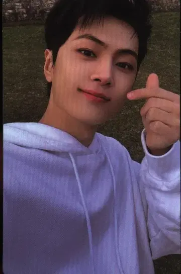 ENHYPEN 위버스 제이 다크 블러드