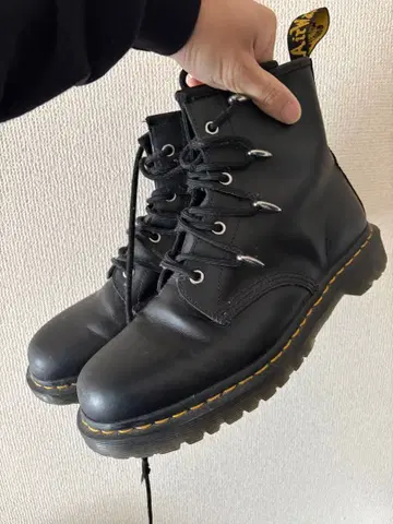 Dr. Martens 1460 블랙 부츠 8 US