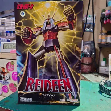 MODEROID 용사 라이딘 완성품