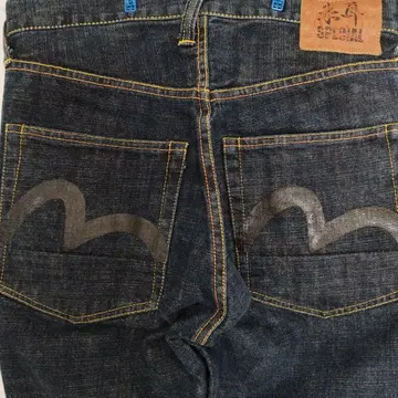 컨디션 최상 에비수 청바지 블랙 카모메 페인트 주귀SPECIAL 32인치