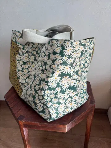 INOUI EDITIONS 이누이 에디션즈 꽃무늬 레오파드 프린트 토트백