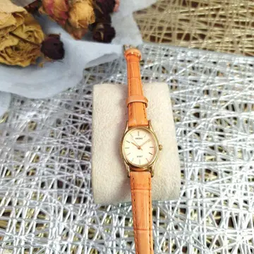 SEIKO SPIRIT 오렌지 가죽 손목시계