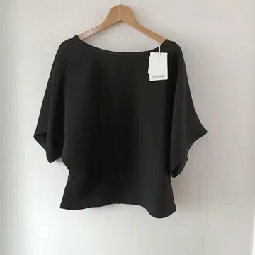 미사용 택 포함 PINORE 티셔츠 38 블랙