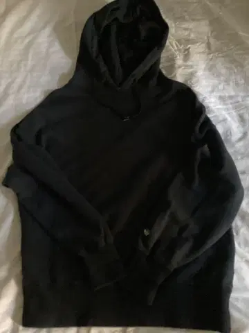 Marble Sud 블랙 후드 부착 후드티