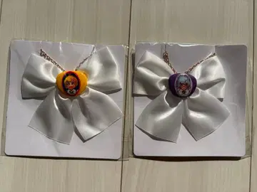 금색의 갓슈 리본 참