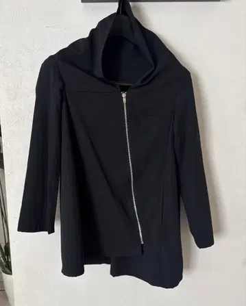 tikimanine 옷깃 디자인 비대칭 자켓 T-KUNITOMO