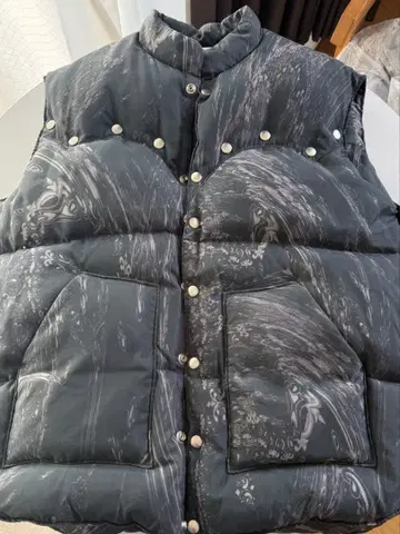 MASU / MARBLE BANDANA PUFFER VEST 48