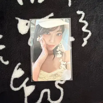 LESSERAFIM 사쿠라 HOT youtube 혜택