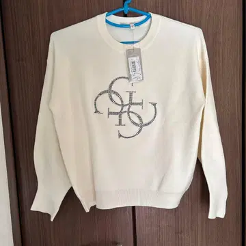 GUESS 트레이닝복