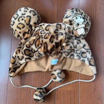 미니 레오파드 무늬 캡 귀 포함