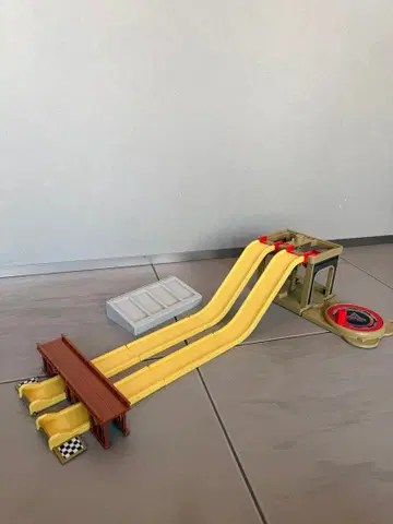 카즈 토미카 레이스 코스