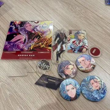 앙스타 란 나기사 카드 아크릴 스탠드 캔뱃지 세트