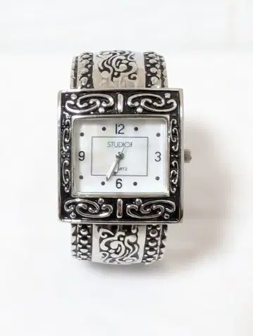 STUDIO 손목시계 쿼츠 뱅글 실버 빈티지 여성용
