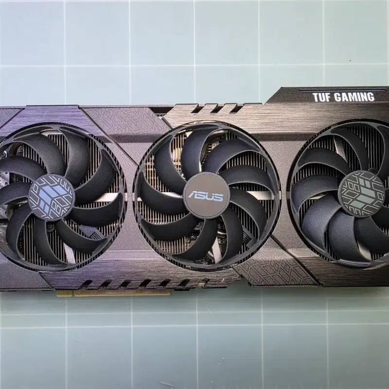 ASUS TUF RTX 3080 그래픽카드