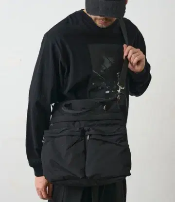 [ UNISEX ] 멀티 포켓 헬멧 백