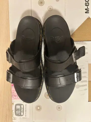 Dr.Martens 닥터마틴 샌들 UK7